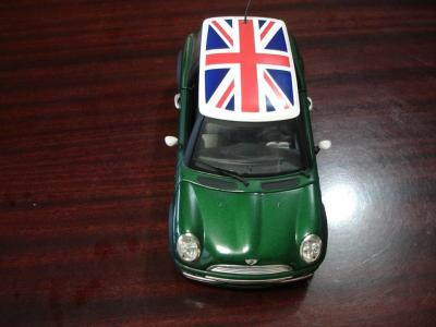 Mini Cooper 2001. HOTWHEELS