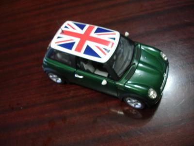 Mini Cooper 2001. HOTWHEELS